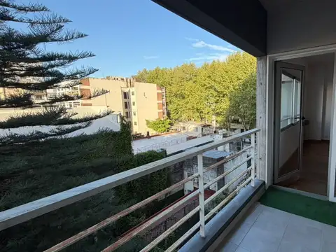 Guatemala 5600, Piso 5