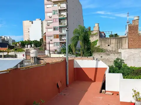 Lafuente 400, Piso 1