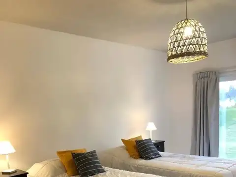 Casa en Venta con 6 cocheras