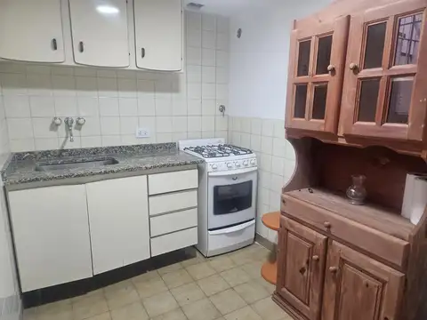 Depto Tipo Casa 4 ambientes con 2 baños