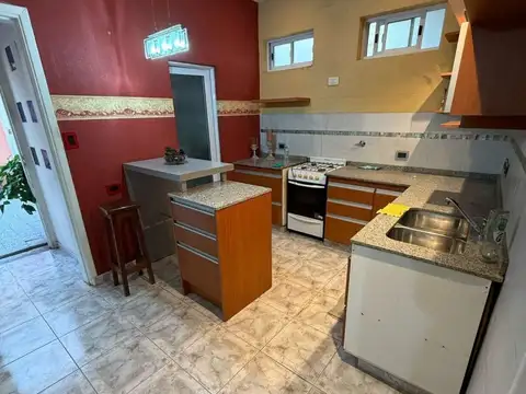 Depto Tipo Casa en Venta con 1 cocheras