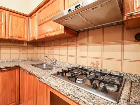 Depto Tipo Casa 6 ambientes con 3 baños