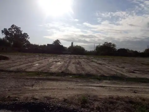 Lote de 2000 m2 en Santa Lucia