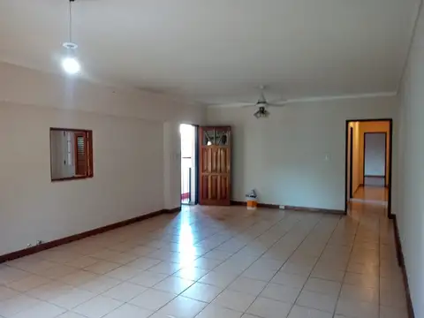 Depto Tipo Casa en Alquiler en Flores, $ 1.100.000