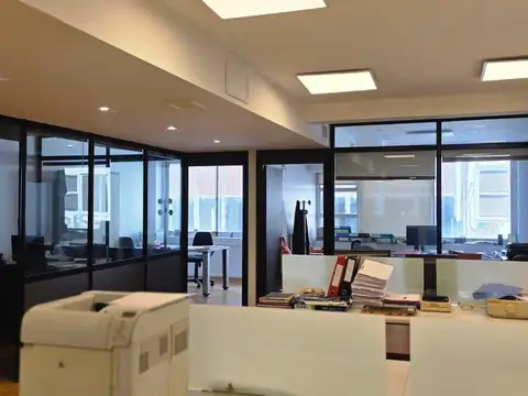 Oficina en Microcentro excelente estado VENTA CON RENTA