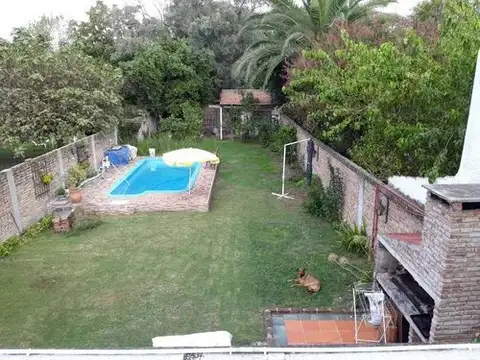 Casa en Venta con 1 cochera