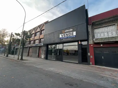 Local comercial, Av. Colón casi San Juan.
