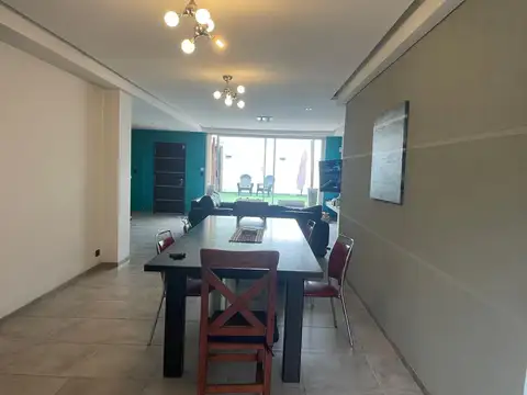 Casa en Venta en Lanús Este, USD 192.000