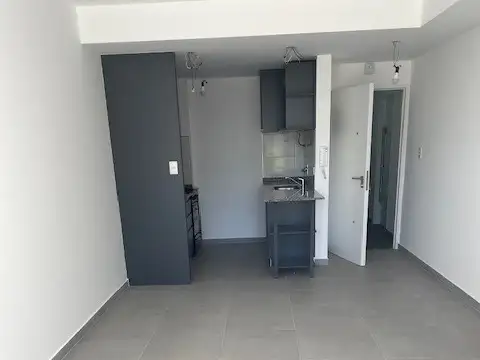 Ernesto Sábato 3400, Piso 1