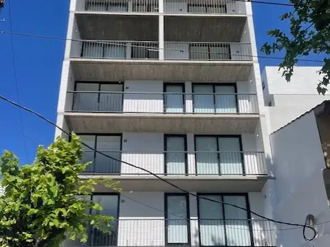 EXCELENTE DEPTO. 3 AMB.  COCHERA OPTATIVA