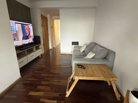 Departamento en Alquiler en Abasto, $ 650.000
