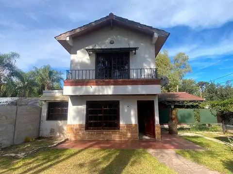 CASA EN ALQUILER :: 3 AMBIENTES :: LELOIR/UDAONDO