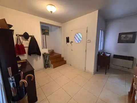 Maestra Juana Rueda 1700