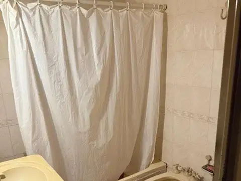 Depto Tipo Casa 4 ambientes con 3 baños