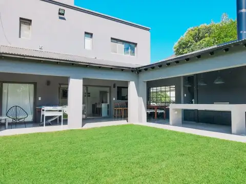 VENTA CASA CAMPO GRANDE - PILAR