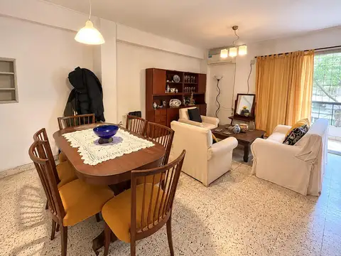 DEPARTAMENTO DE 2 DORMITORIOS y COMODIN VENTA BARRIO MARTIN ROSARIO