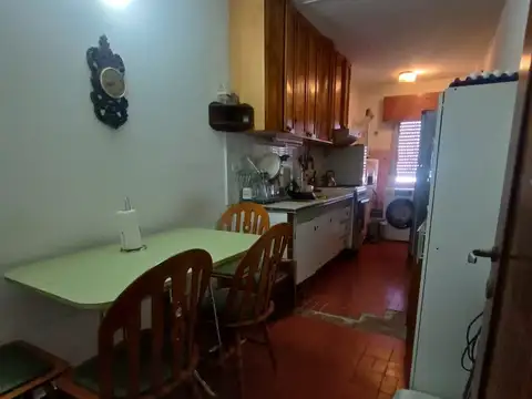 Departamento 4 ambientes con 2 baños