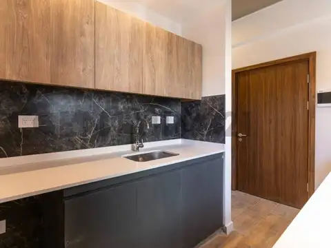 MONOAMBIENTE AMPLIO CON PARRILLA HURLINGHAM