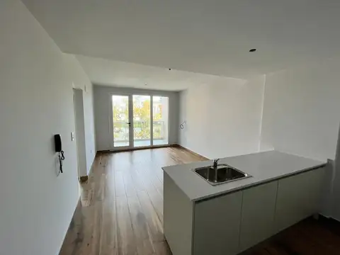 SE ALQUILA DPTO 1 DORM EN GARDEN INN