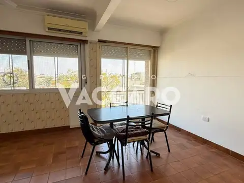 Alquiler de departamento 4 Ambientes en Castelar, Morón