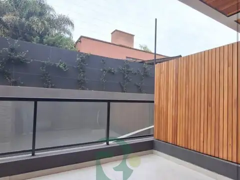 Gauchos De Güemes 2100, Piso PB