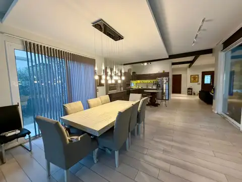 Casa a la laguna en alquiler amoblada