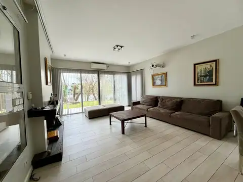 Casa 3 ambientes con 3 baños