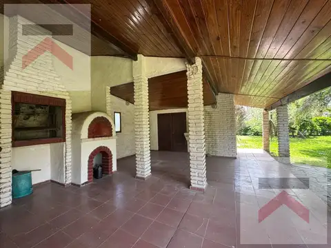 Casa 3 ambientes con 2 baños