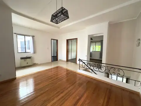 Depto Tipo Casa 4 ambientes con 2 baños