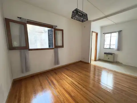 Depto Tipo Casa en Alquiler en La Plata, $ 950.000