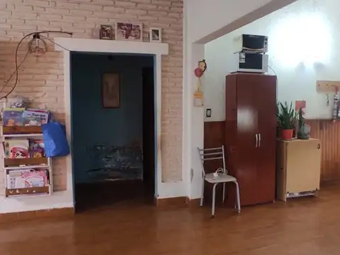 Casa 3 ambientes con gran parque | General Las Heras