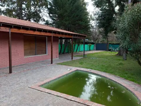 Calle 462 entre Cno. Belgrano y 21 D