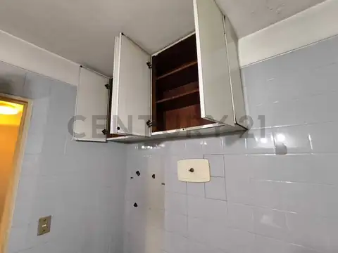 Nueva York 3700, Piso 0