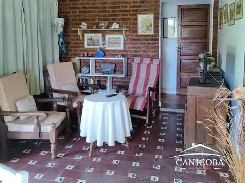 Casa en Venta con 1 cochera
