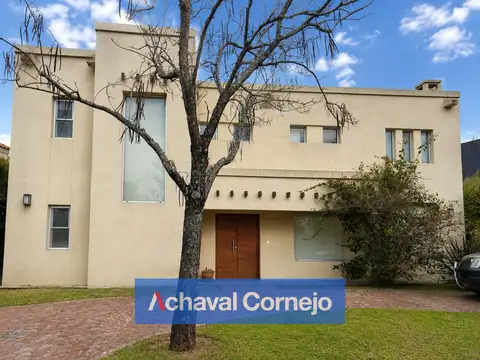 Casa en Alquiler de 3 dormitorios