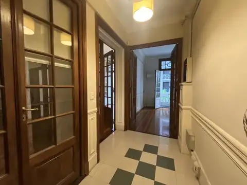 Esmeralda al 1300 , Piso 2