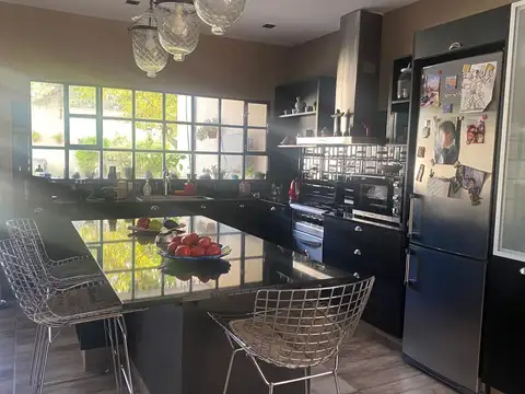 Casa en Venta en Ituzaingo, USD 239.000