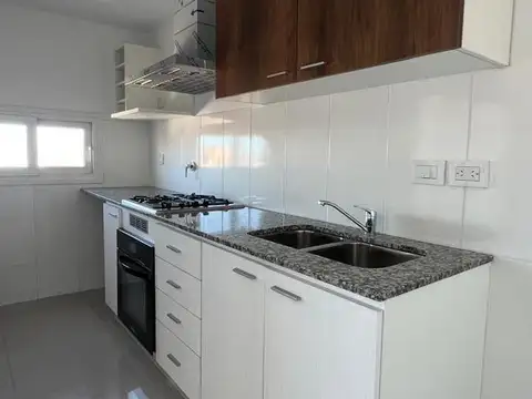 Departamento en Alquiler con 1 cocheras