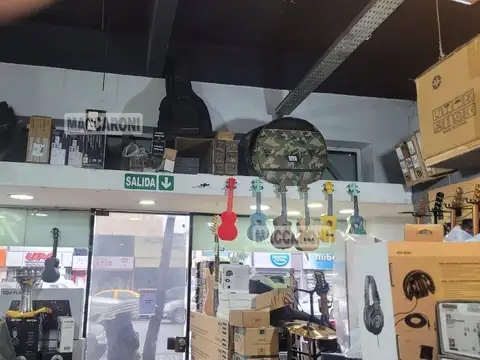 AV ALBERDI J.B 5500, Piso P.B