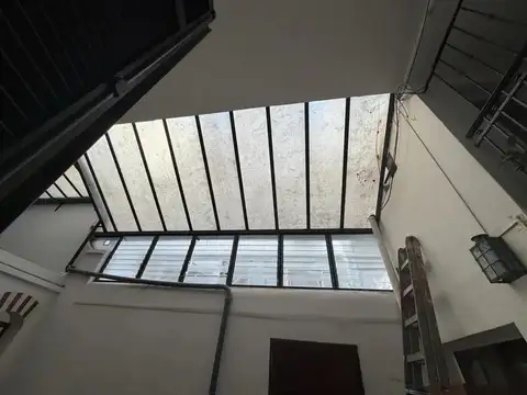 Depto Tipo Casa 4 ambientes con 2 baños