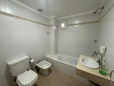 Departamento en Alquiler en Ituzaingo Norte, $ 400.000