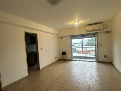 Departamento en Alquiler en Morón, $ 400.000