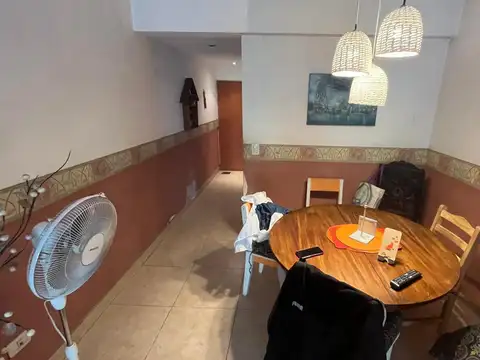 Depto Tipo Casa 4 ambientes con 2 baños
