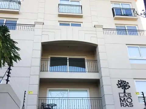 Departamento dos ambientes en venta en Ituzaingó Norte