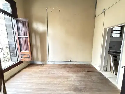 Local en Alquiler en Pichincha, $ 990.000