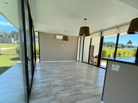 Casa quinta 4 ambientes con pileta en Barrancas de San Benito Country Club