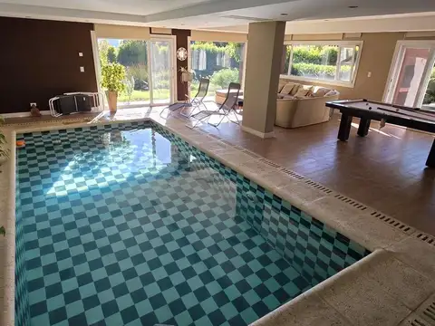Casa en venta en barrio Arenas del Sur
