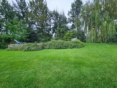 Casa en Alquiler Temporal con 3 cocheras
