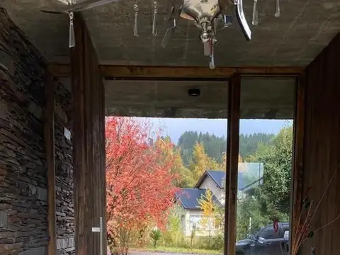 Casa con vista en barrio exclusivo (cód. 129)