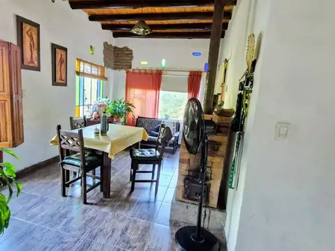 Casa 5 ambientes con 2 baños